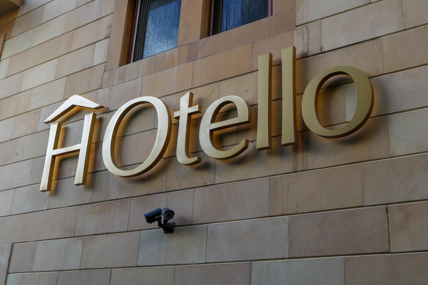 Hotello Guest Suites Jounieh Bagian luar foto